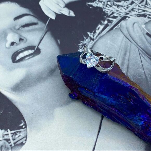 Stainless steel Heart Engagement Ring with Clear CZ - Picture 5 of 5